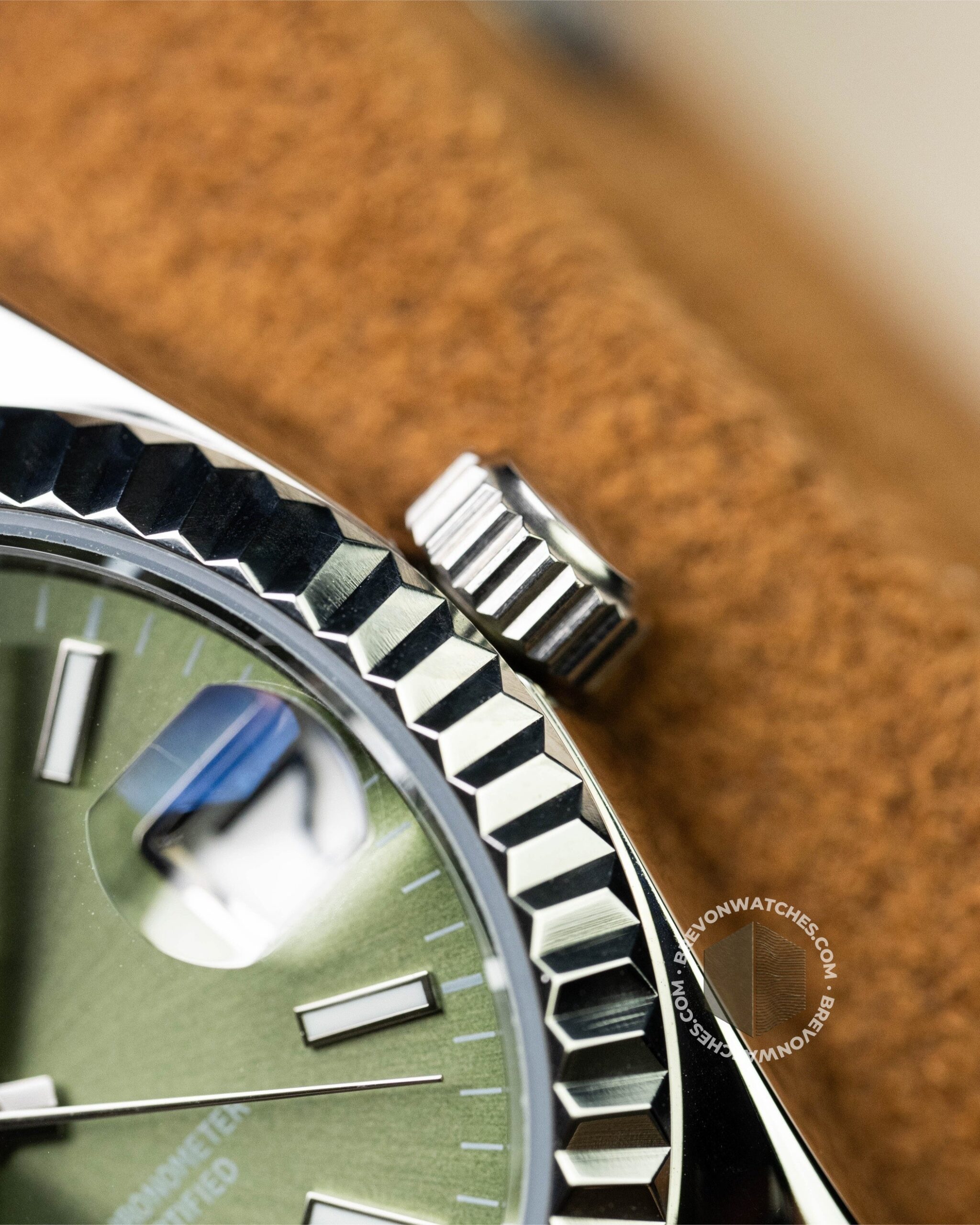 Precision-Date | Olive - Image 4